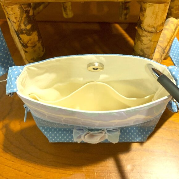 Handmade Mini Crossbody Bag with Shabby Chic Flower & Magnetic Snap Closure - Picture 6 of 6